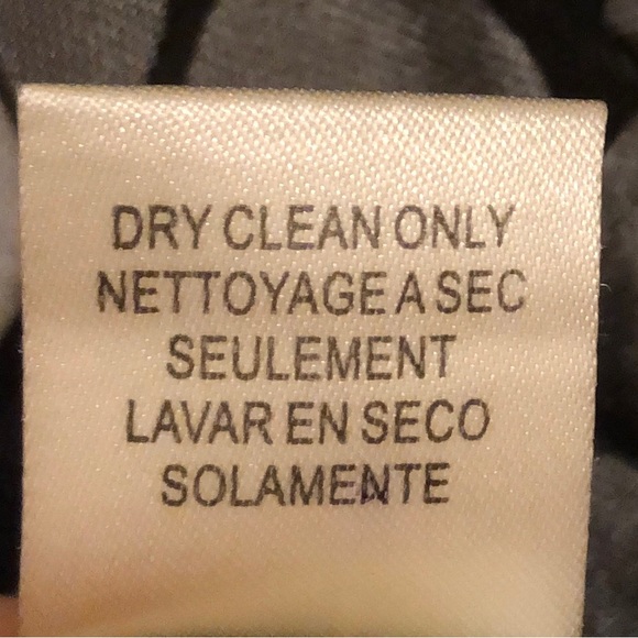 Ladies size Medium top with shimmering silver and grey dots - Picture 5 of 8